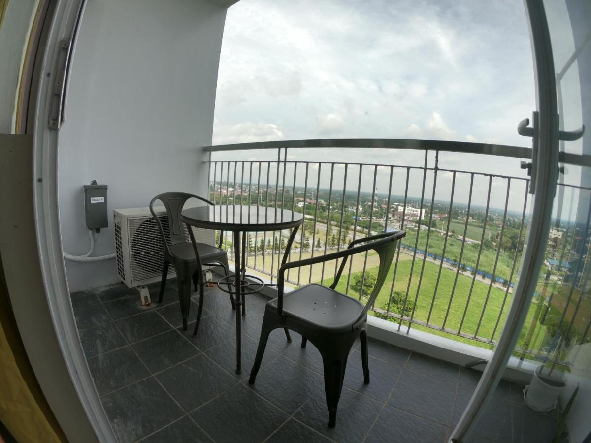 Breezy Nest Staycation At Wind Residences Tagaytay タガイタイ エクステリア 写真