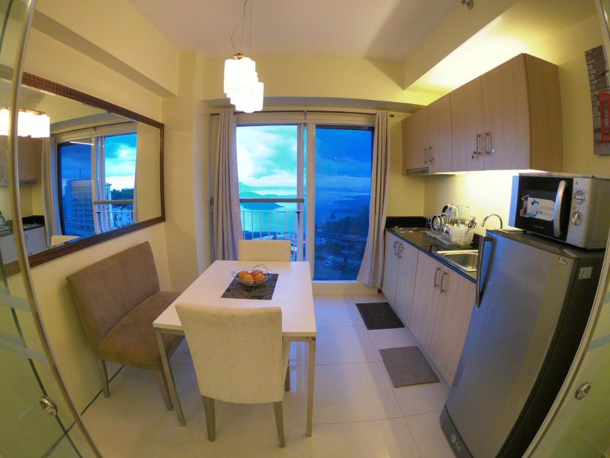 Breezy Nest Staycation At Wind Residences Tagaytay タガイタイ エクステリア 写真
