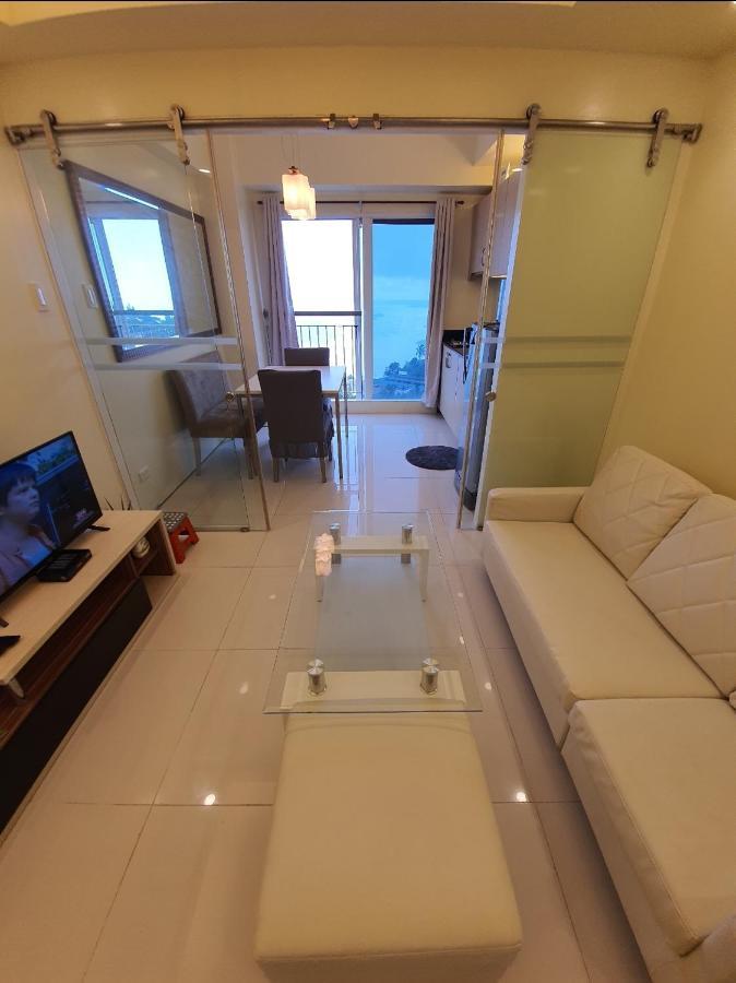Breezy Nest Staycation At Wind Residences Tagaytay タガイタイ エクステリア 写真