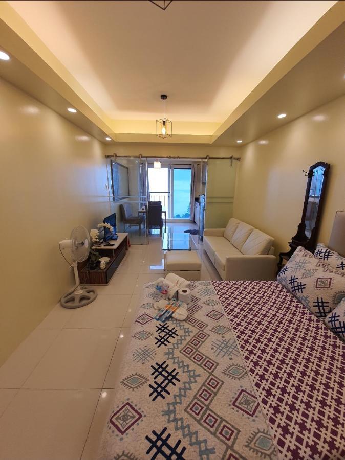 Breezy Nest Staycation At Wind Residences Tagaytay タガイタイ エクステリア 写真