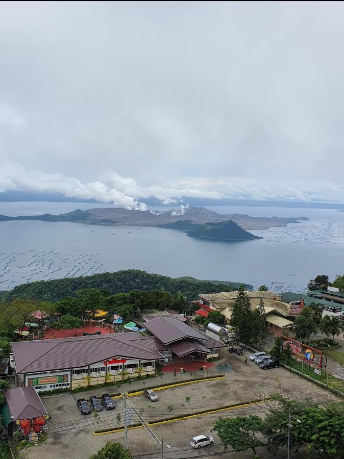 Breezy Nest Staycation At Wind Residences Tagaytay タガイタイ エクステリア 写真