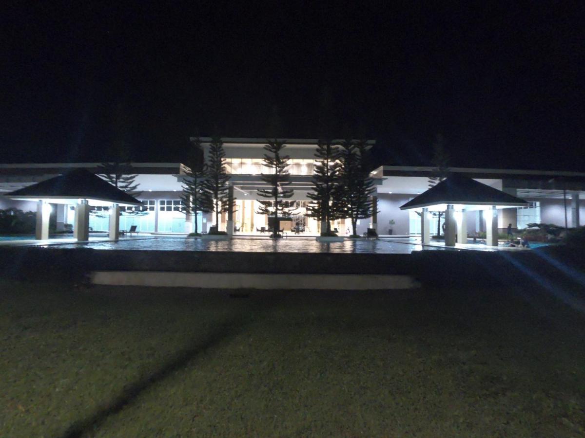 Breezy Nest Staycation At Wind Residences Tagaytay タガイタイ エクステリア 写真